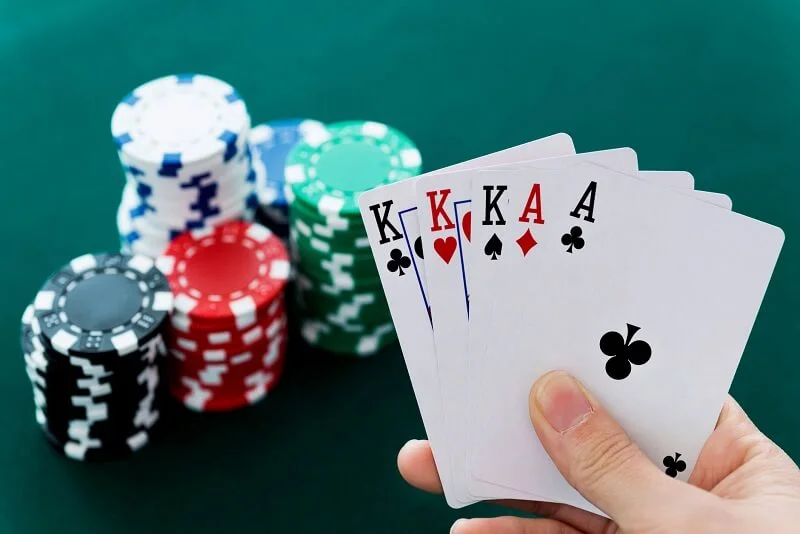 Nắm được quy định về xếp hạng bộ bài theo luật chơi poker
